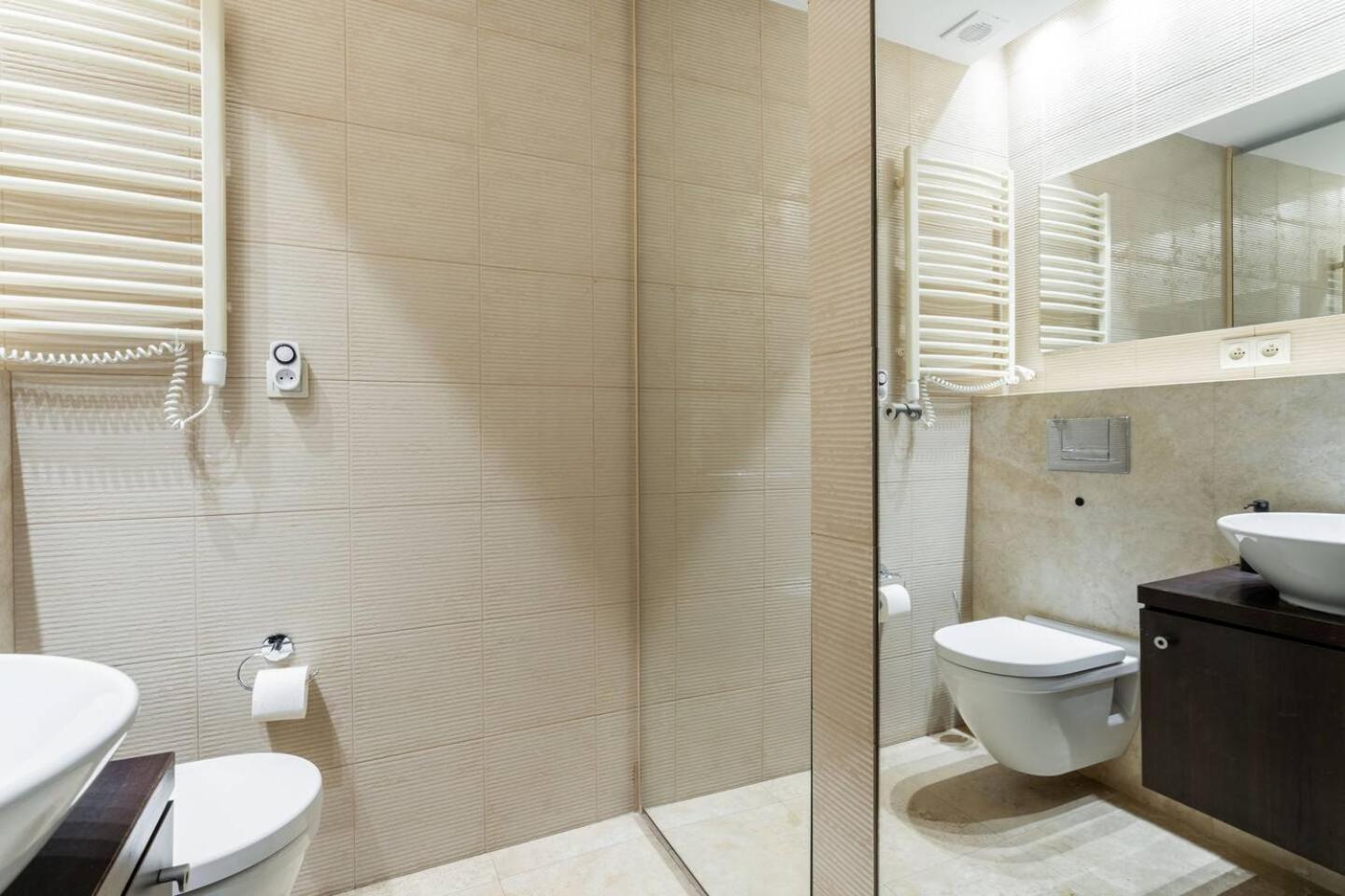 Superb Czerska Family Apartment วอร์ซอ ภายนอก รูปภาพ