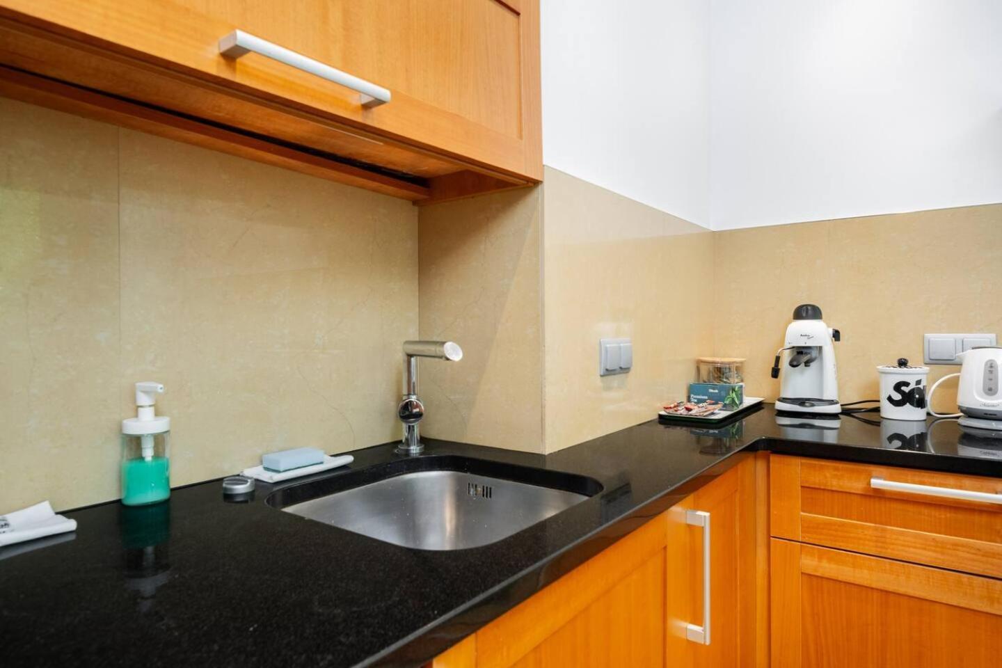 Superb Czerska Family Apartment วอร์ซอ ภายนอก รูปภาพ